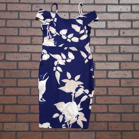 ASOS AX Paris Floral Print Wrap Pencil Dress With Cold Shoulder Size 8 - Picture 3 of 8